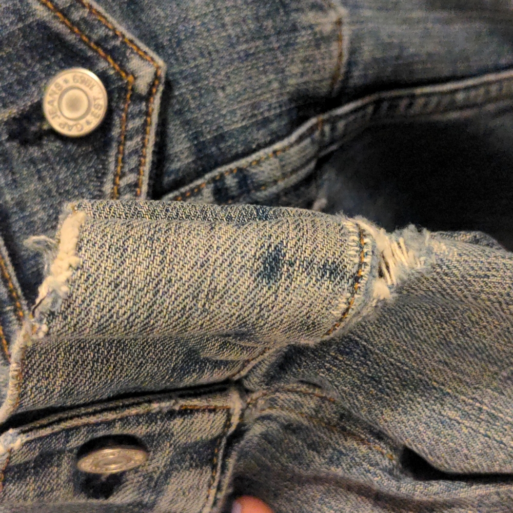 Vintage GAP Denim Jean Jacket with Tiger Patch 🔥🔥🔥 - Picture 7 of 10